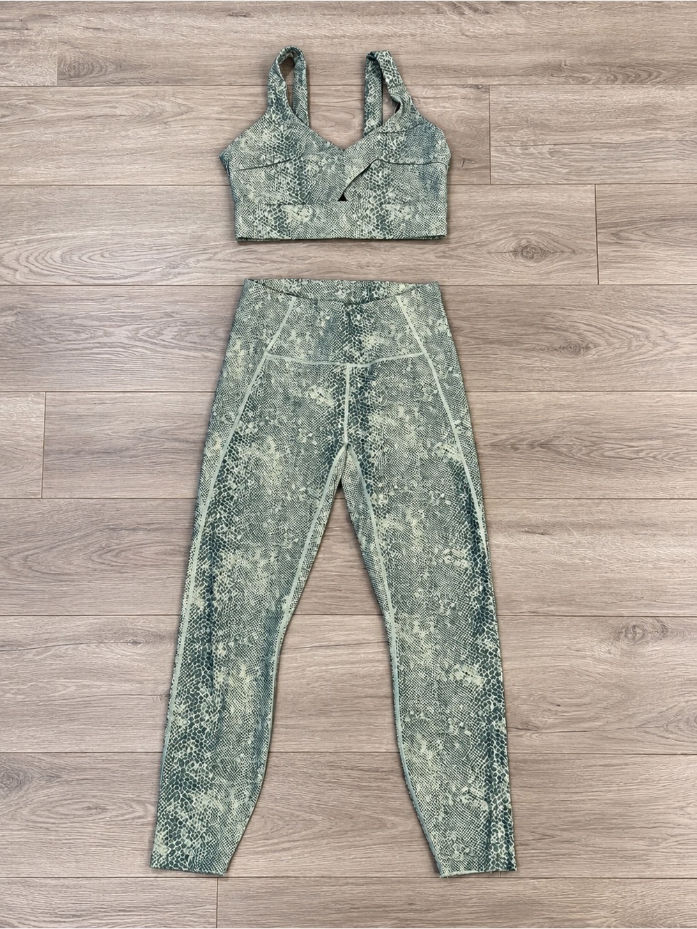 Varley Green Snake-Print High-Waist Leggings with Matching Sports Bra